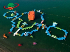 commercial adults inflatable floating water park